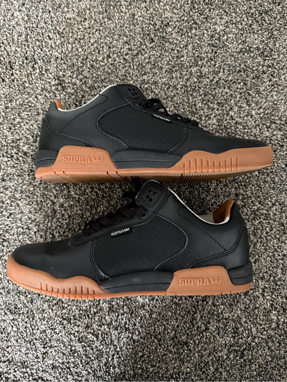 Supra Ellington Black and Gum Low-Top Leather Sneakers
